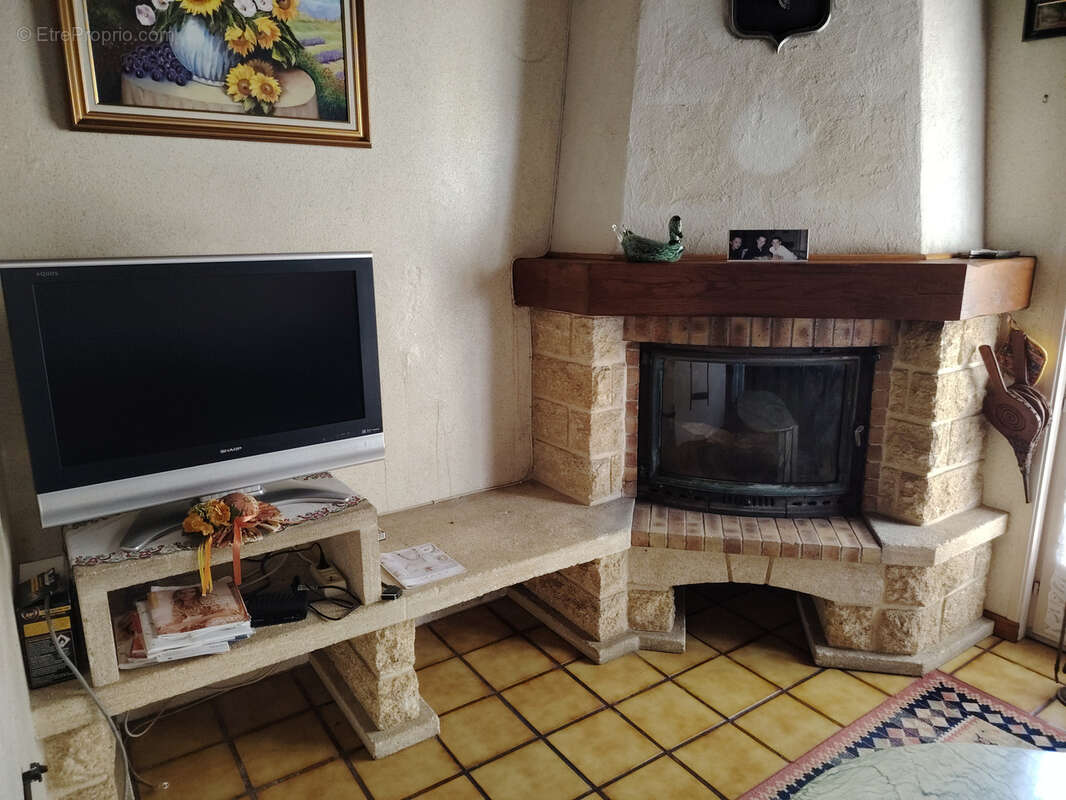 Maison à SALAISE-SUR-SANNE