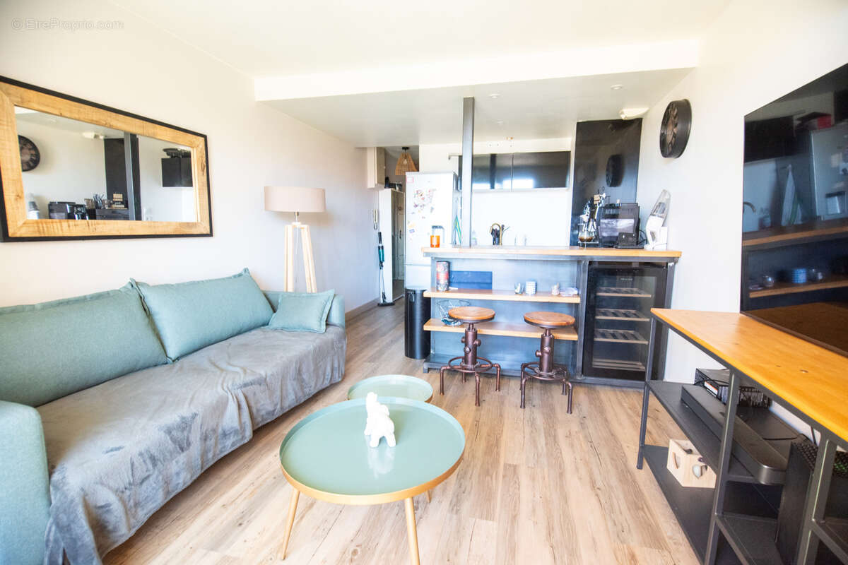 Appartement à CARQUEIRANNE