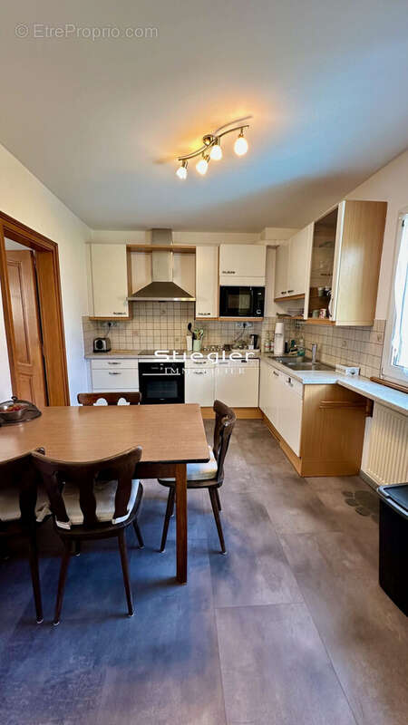 Cuisine - Maison à ILLKIRCH-GRAFFENSTADEN