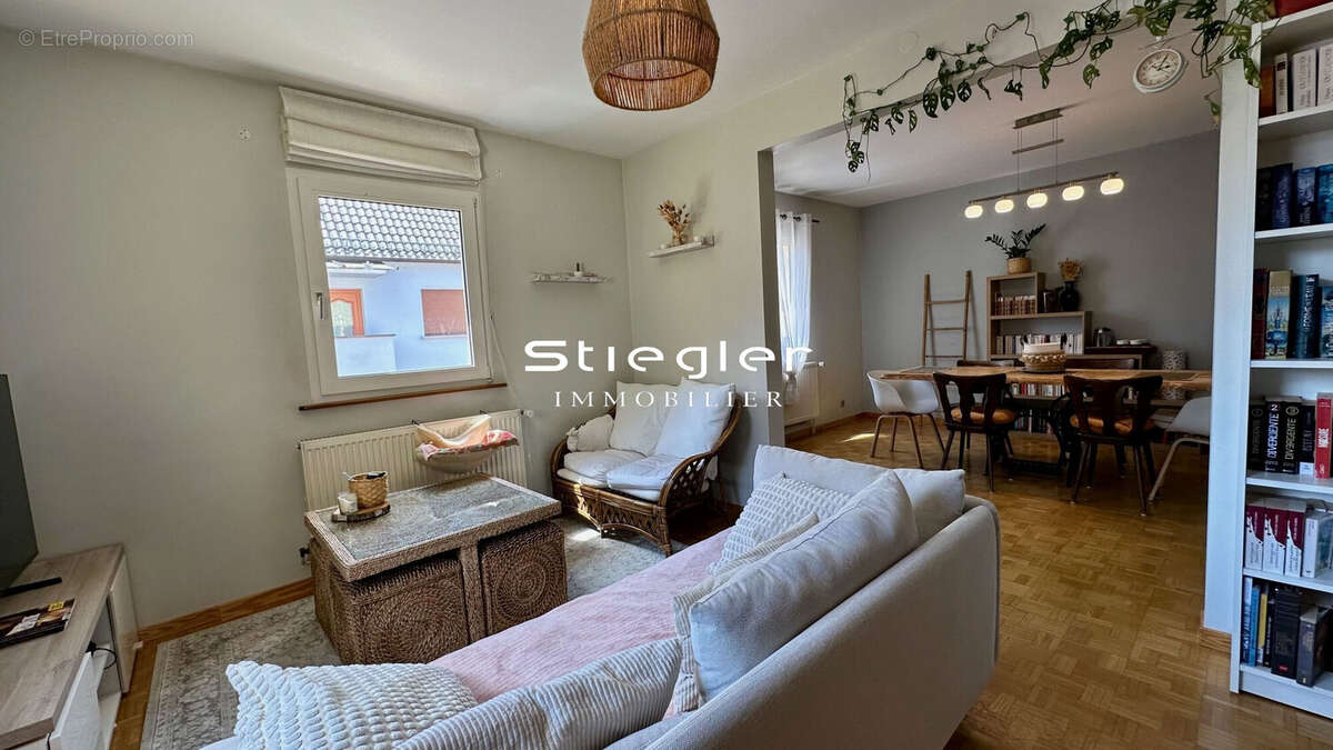 Salon séjour - Maison à ILLKIRCH-GRAFFENSTADEN