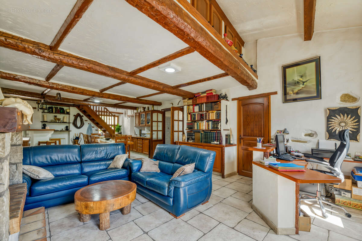 Appartement à L&#039;ESCARENE