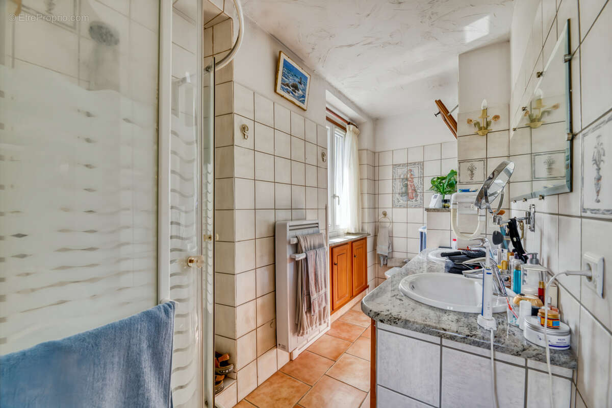 Appartement à L&#039;ESCARENE