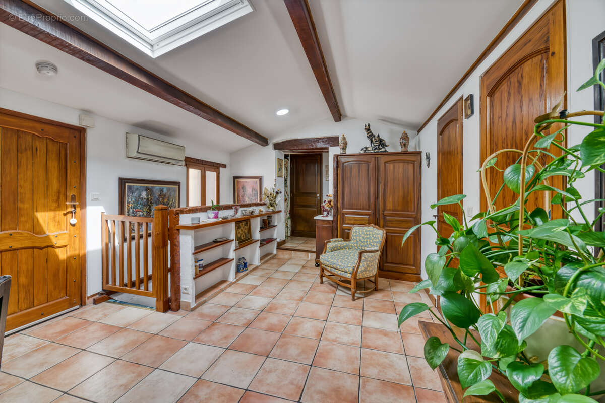 Appartement à L&#039;ESCARENE