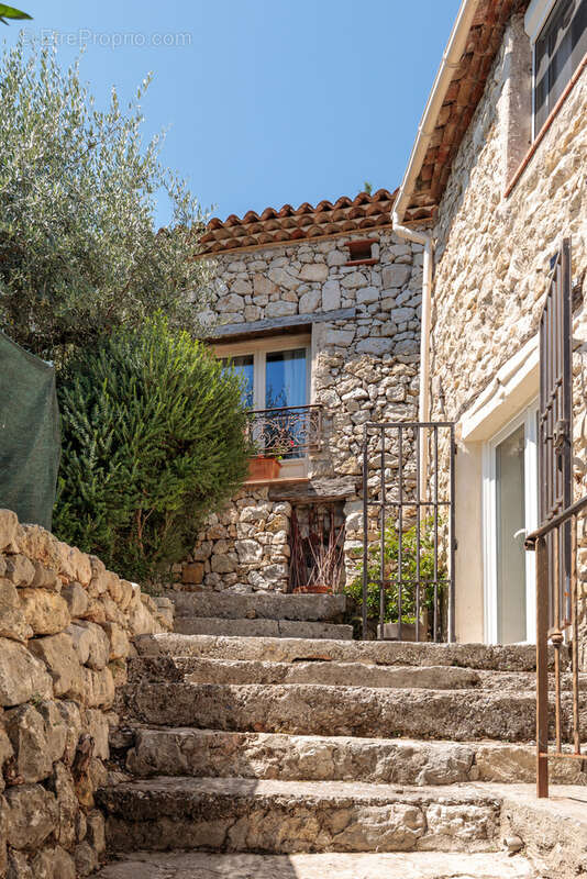 Maison à LE BAR-SUR-LOUP