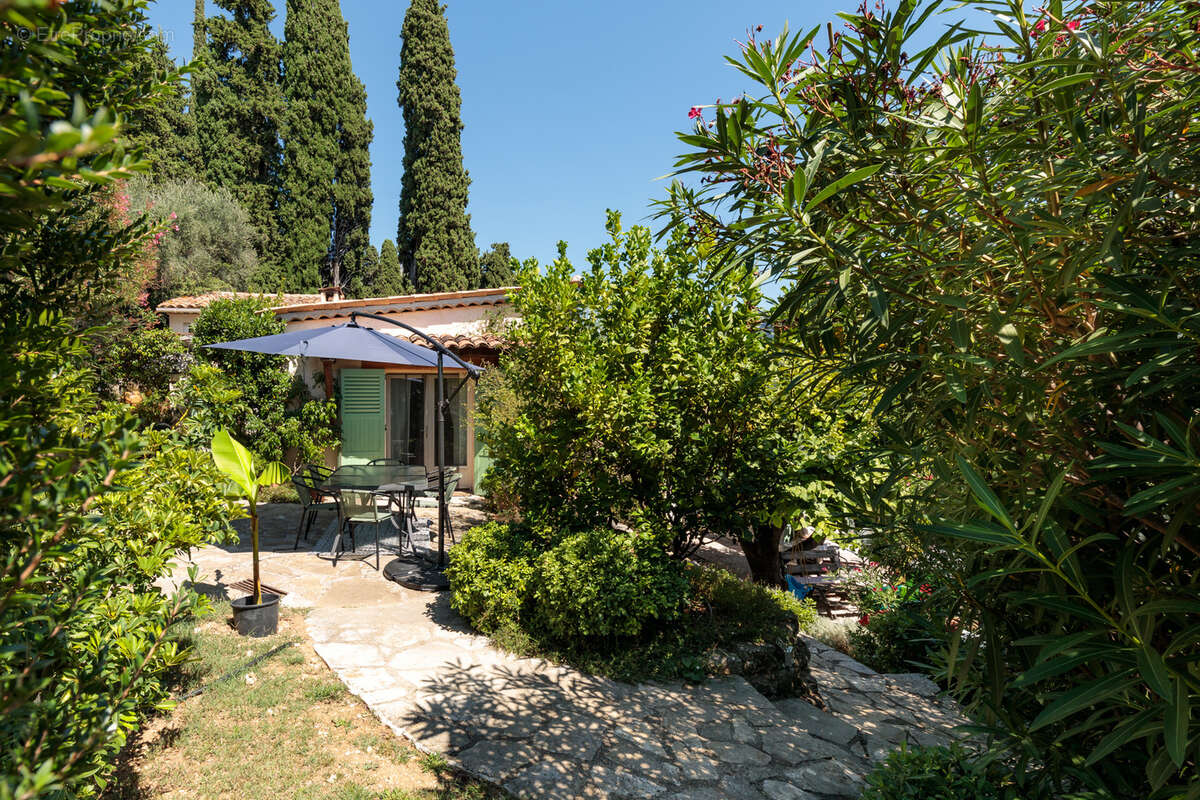 Maison à LE BAR-SUR-LOUP