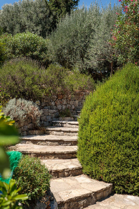 Maison à LE BAR-SUR-LOUP