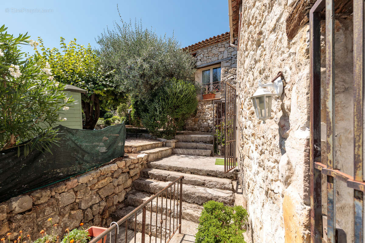 Maison à LE BAR-SUR-LOUP