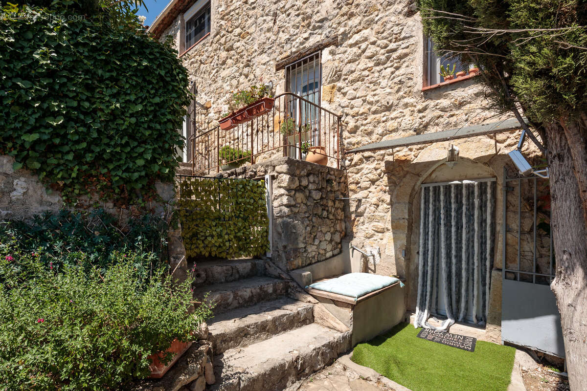 Maison à LE BAR-SUR-LOUP