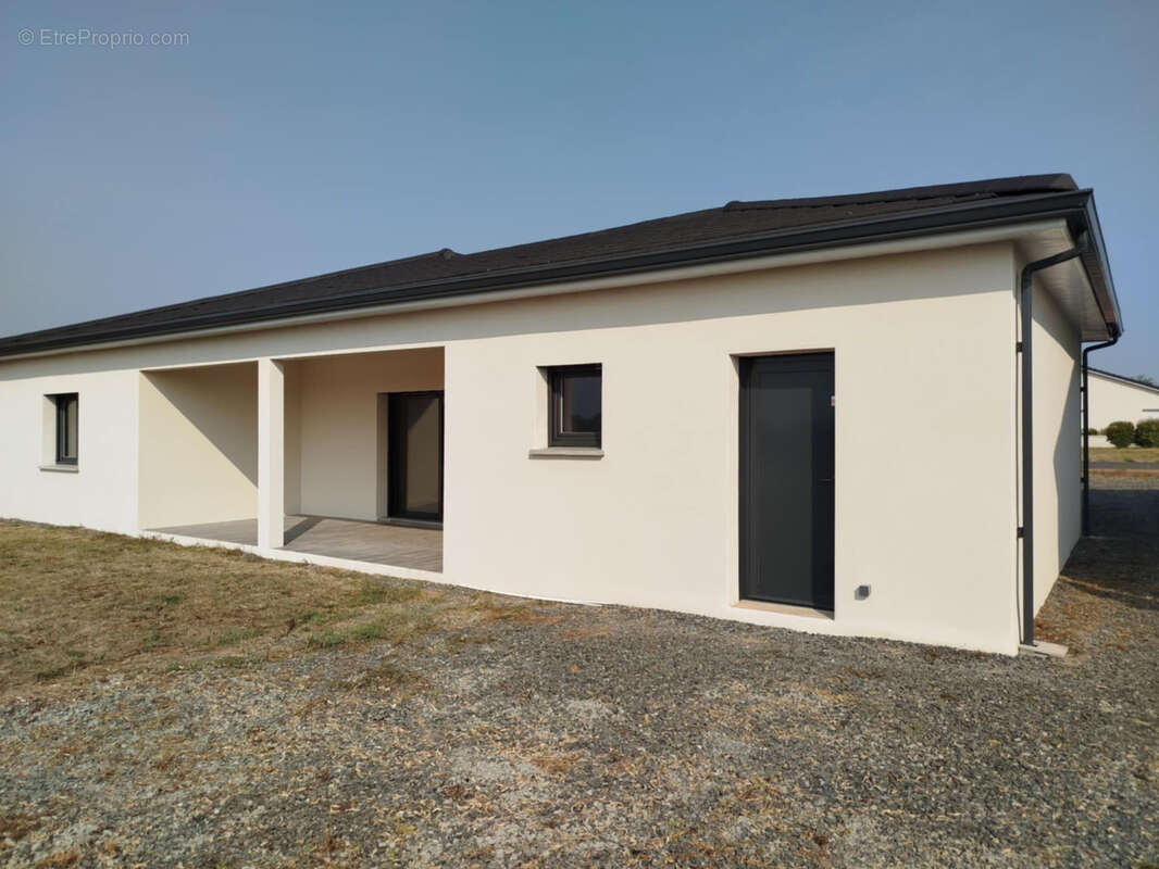 Maison à BELLERIVE-SUR-ALLIER