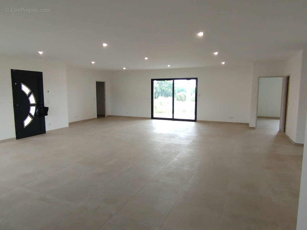 Maison à BELLERIVE-SUR-ALLIER