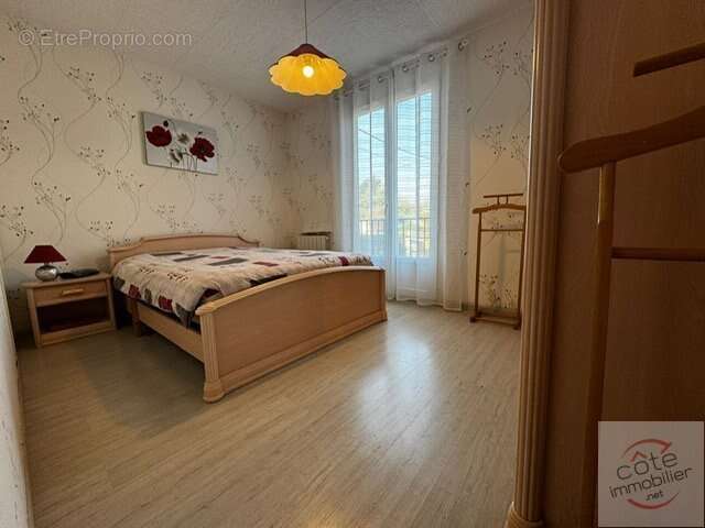 Maison à LES GRANGES-LE-ROI