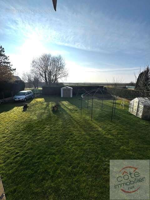 Maison à LES GRANGES-LE-ROI