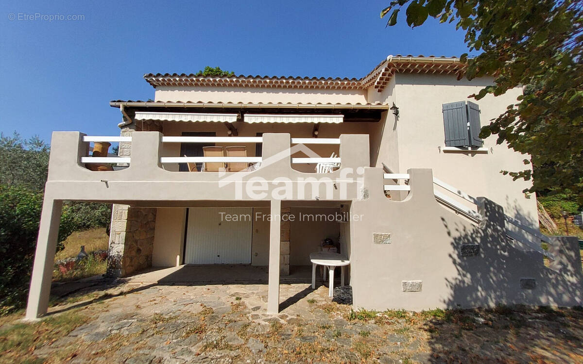 Maison à LES SALLES-DU-GARDON