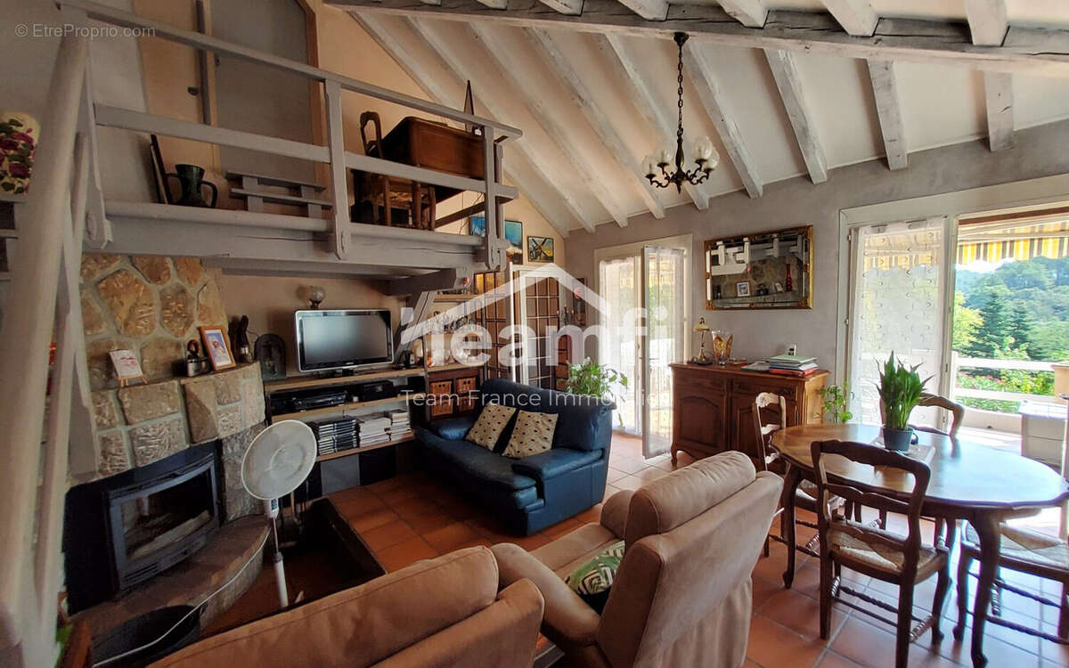 Maison à LES SALLES-DU-GARDON