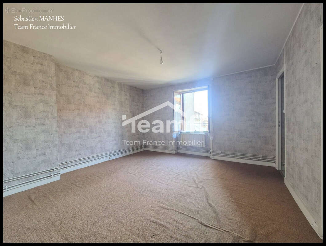 Appartement à THIERS