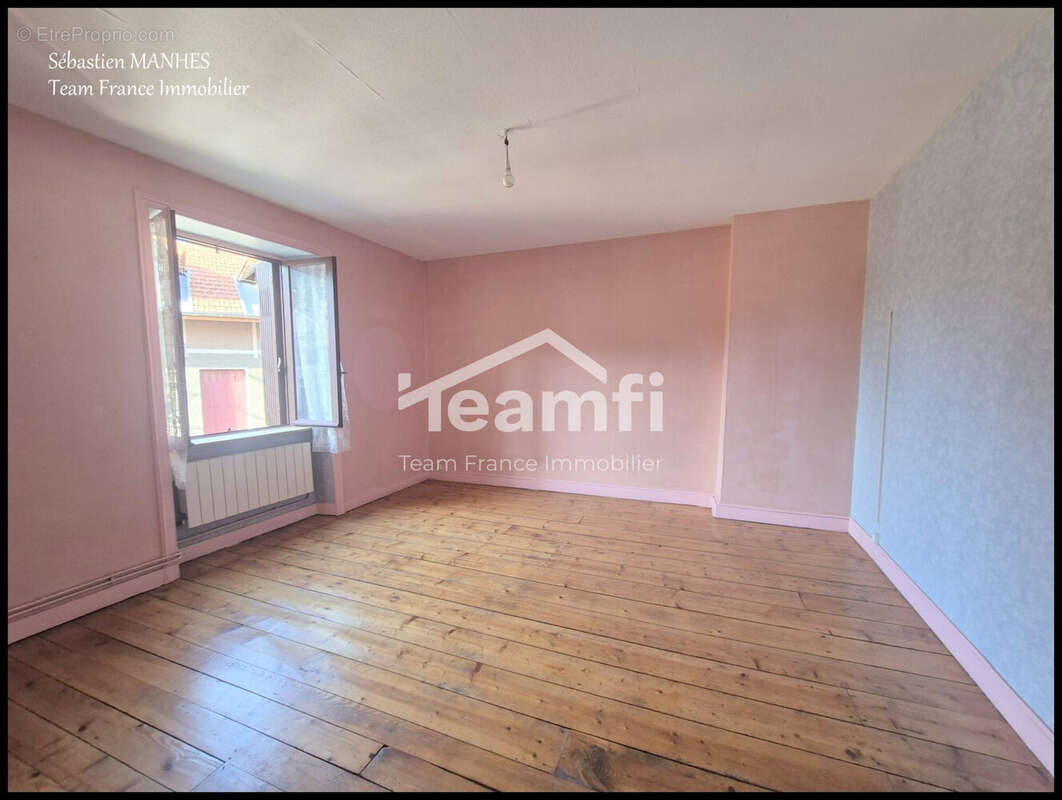 Appartement à THIERS