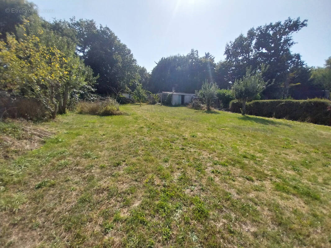 Terrain à LOCTUDY