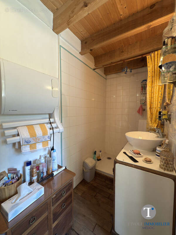 Maison à SAINT-CHRISTOLY-MEDOC