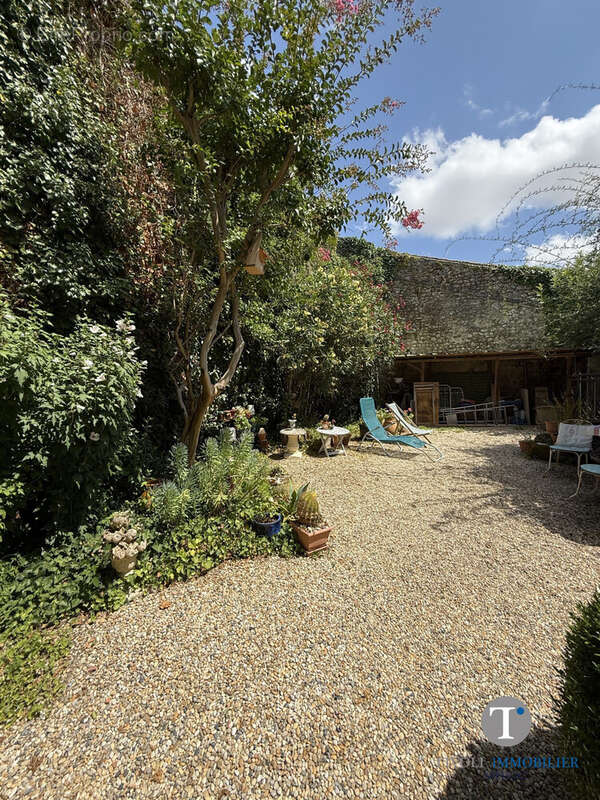 Maison à SAINT-CHRISTOLY-MEDOC
