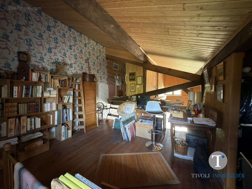 Maison à SAINT-CHRISTOLY-MEDOC