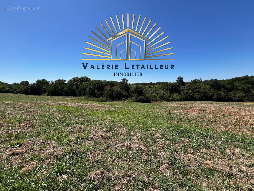 Terrain à POMPIGNAC