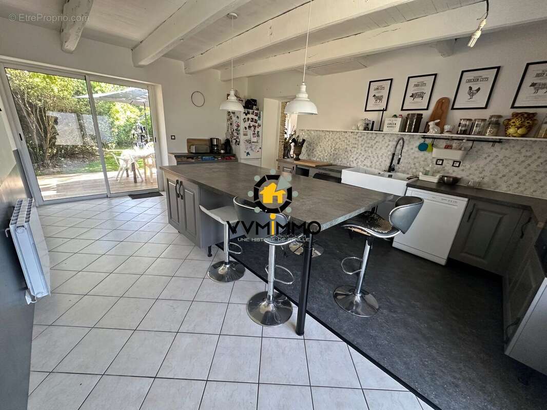 Maison à SAINT-MARS-DU-DESERT