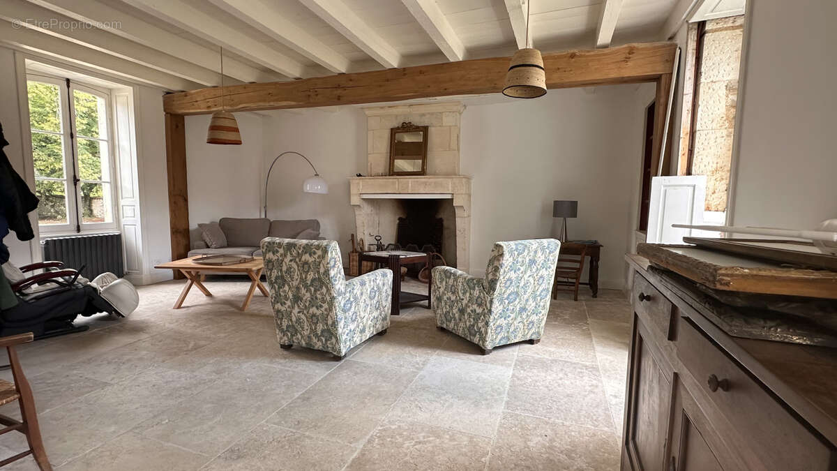 Maison à SAINT-JEAN-D&#039;ANGELY