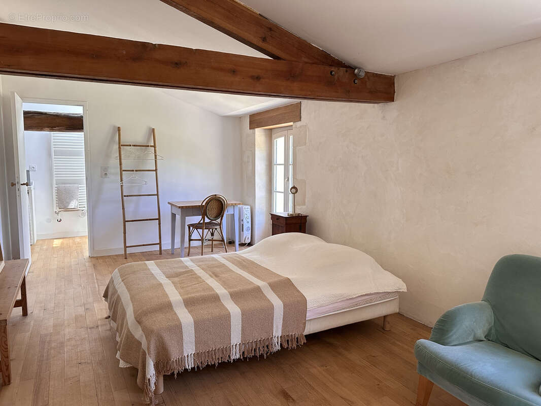 Maison à SAINT-JEAN-D&#039;ANGELY