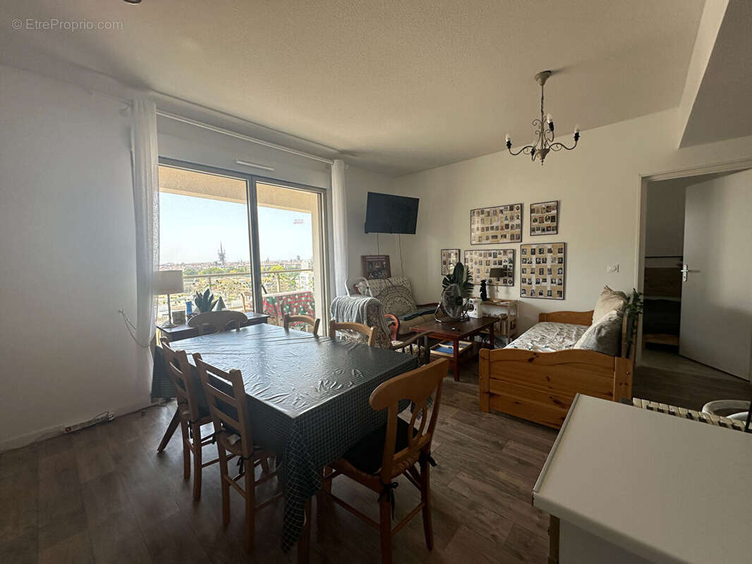 Appartement à BORDEAUX
