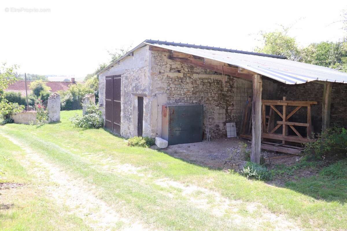 Maison à MONTDAUPHIN