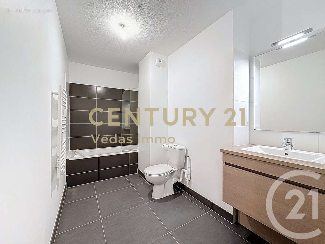 Appartement à SAINT-JEAN-DE-VEDAS