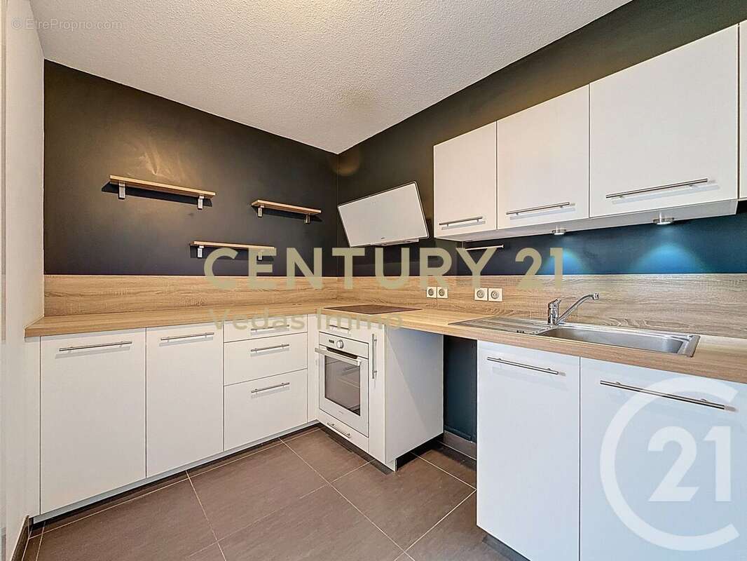 Appartement à SAINT-JEAN-DE-VEDAS