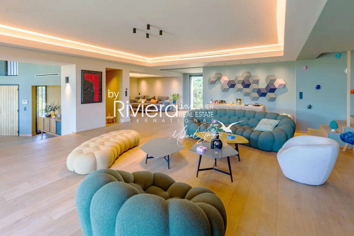 Maison à LA CROIX-VALMER