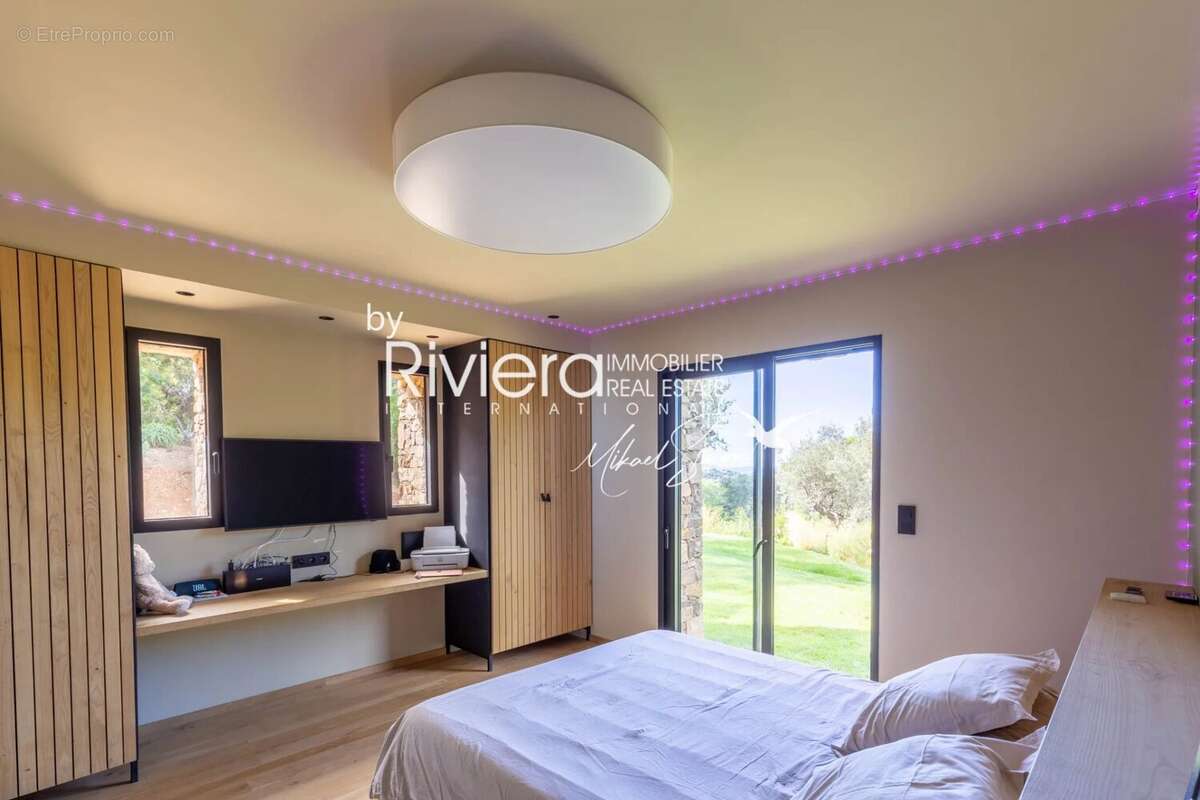 Maison à LA CROIX-VALMER