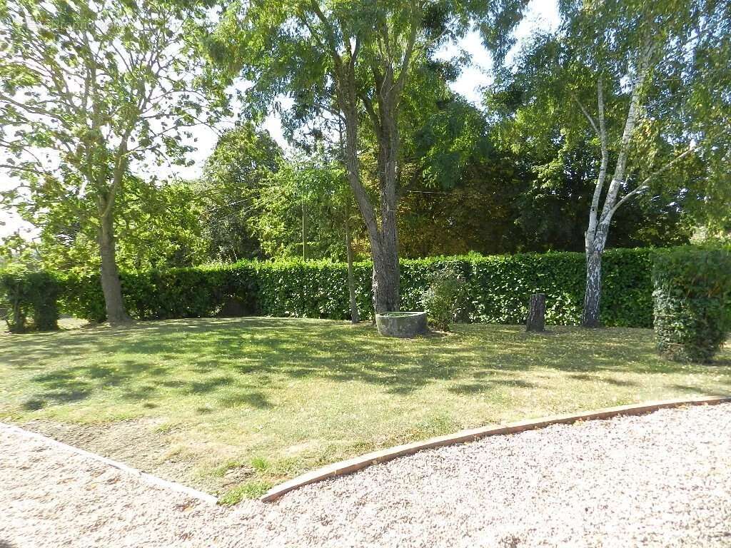 Maison à SAINT-PIERRE-SUR-DIVES