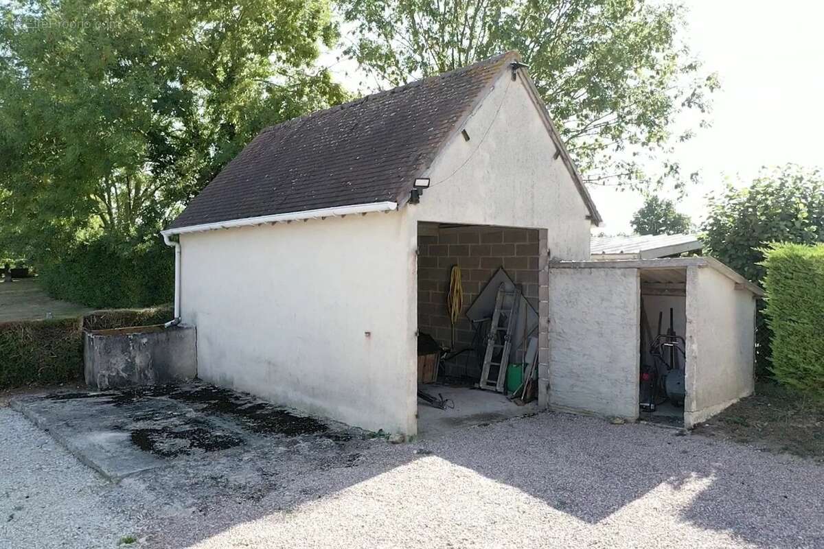 Maison à SAINT-PIERRE-SUR-DIVES