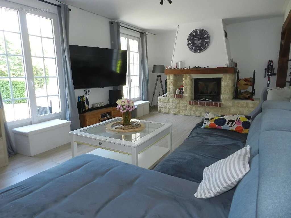 Maison à SAINT-PIERRE-SUR-DIVES