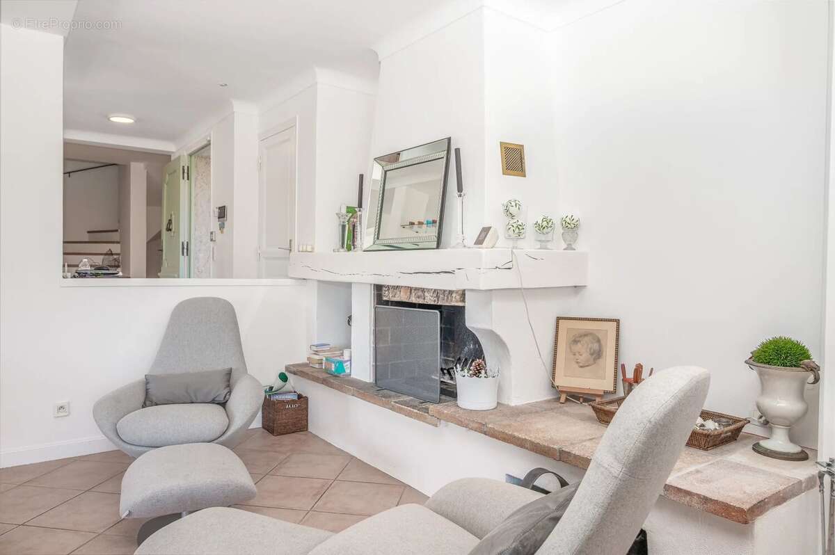 Maison à LA COLLE-SUR-LOUP