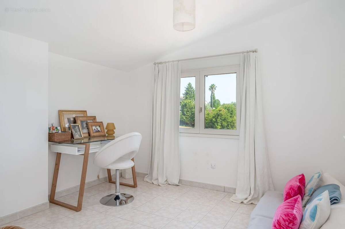 Maison à LA COLLE-SUR-LOUP