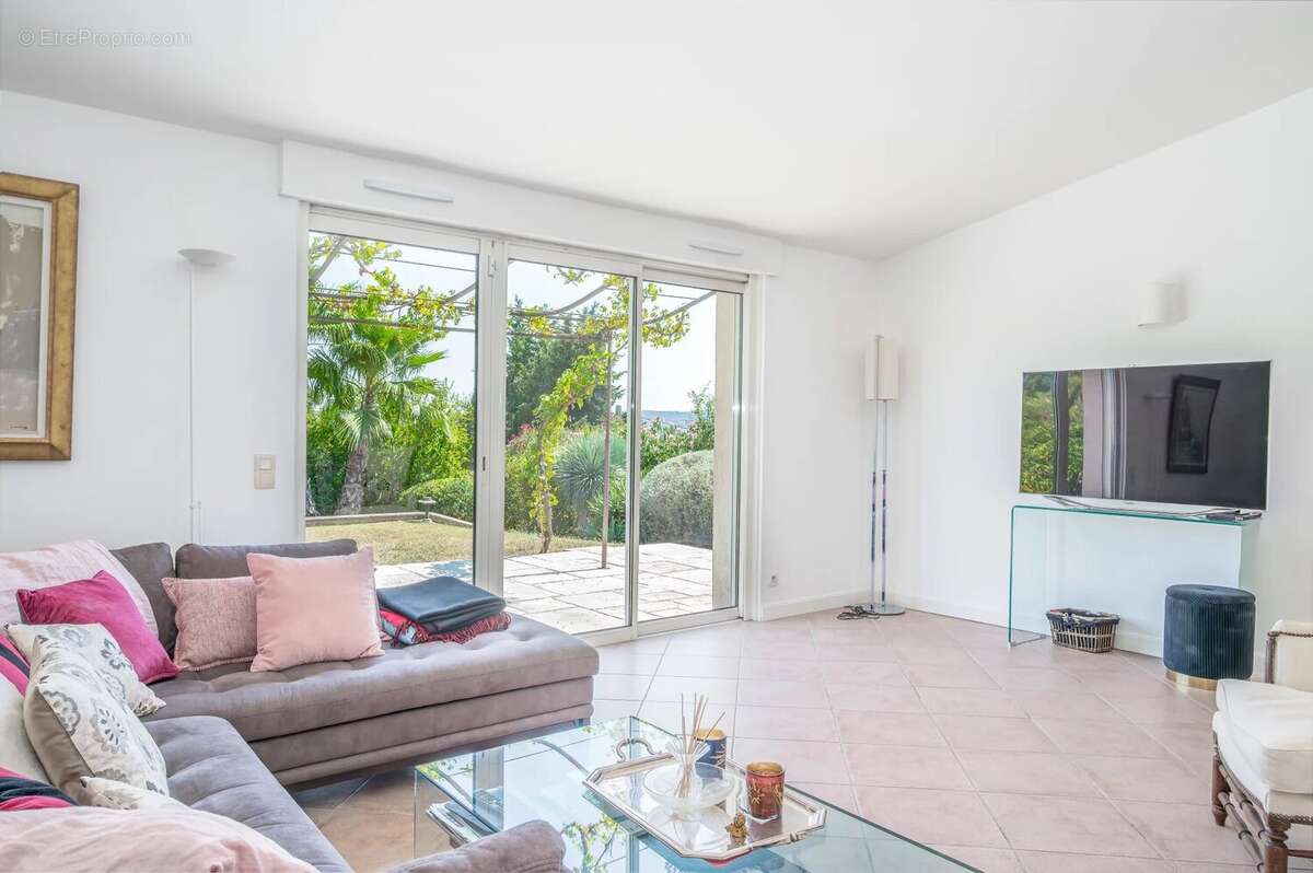 Maison à LA COLLE-SUR-LOUP