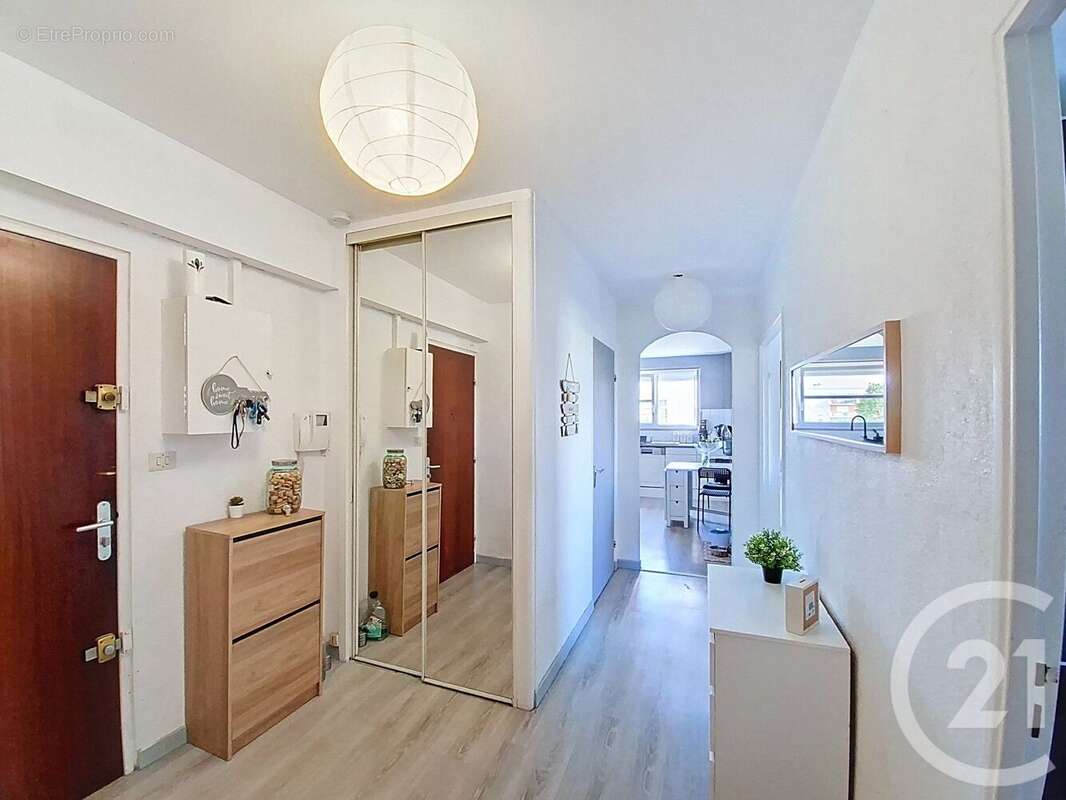 Appartement à SAINT-FONS