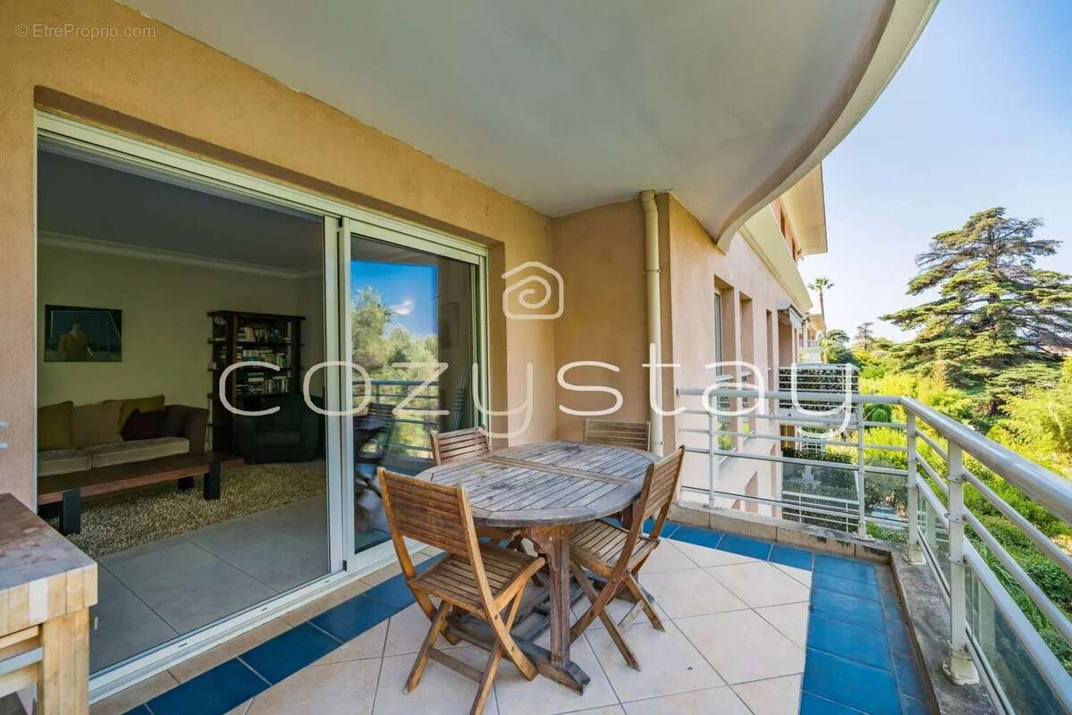 Appartement à CANNES