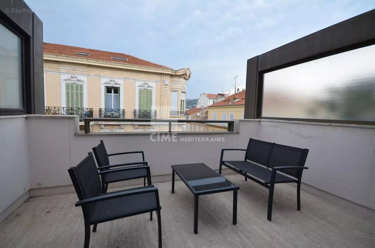 Appartement à CANNES