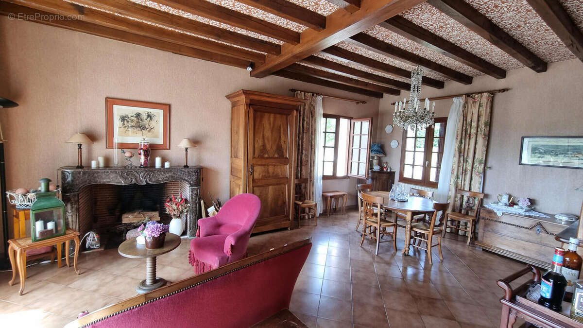 20250729_153609 - Maison à SAINT-MARTIAL-DE-VALETTE