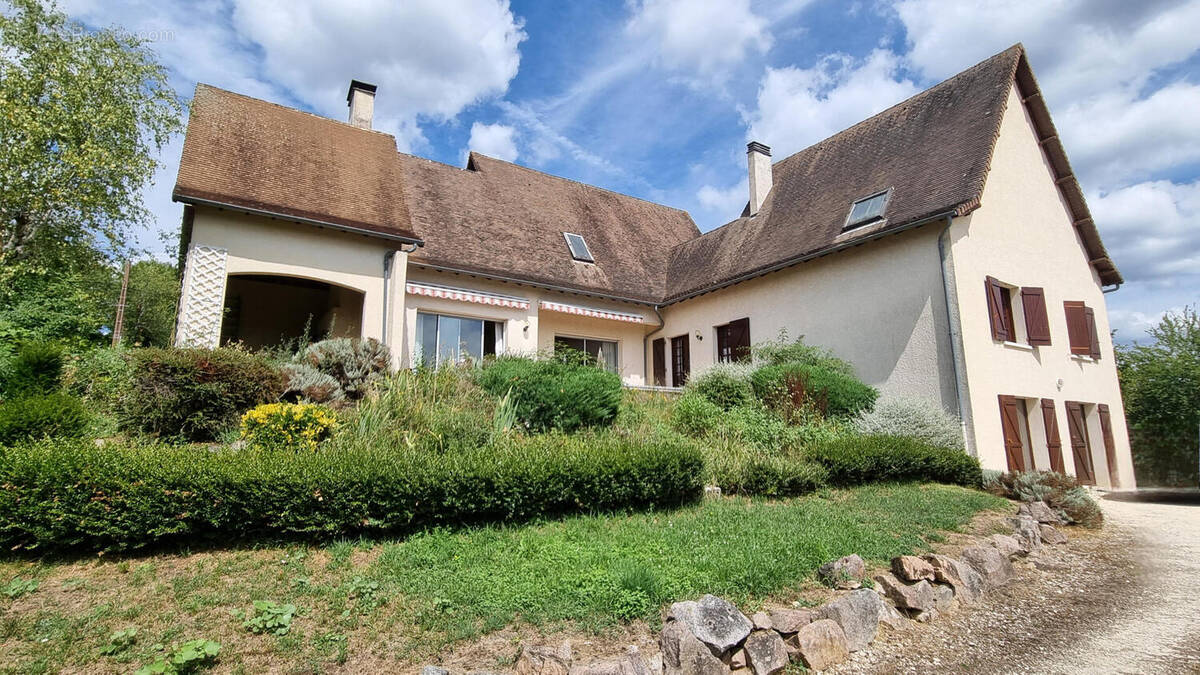 20250729_154615 - Maison à SAINT-MARTIAL-DE-VALETTE