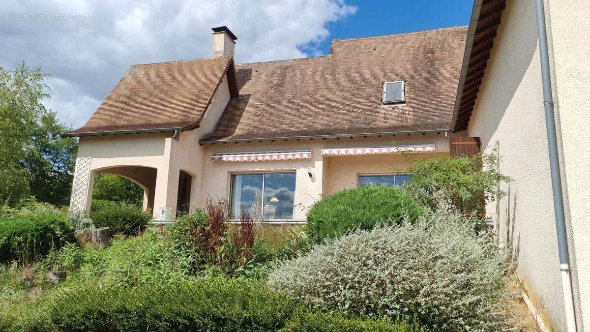 20250729_162519 - Maison à SAINT-MARTIAL-DE-VALETTE