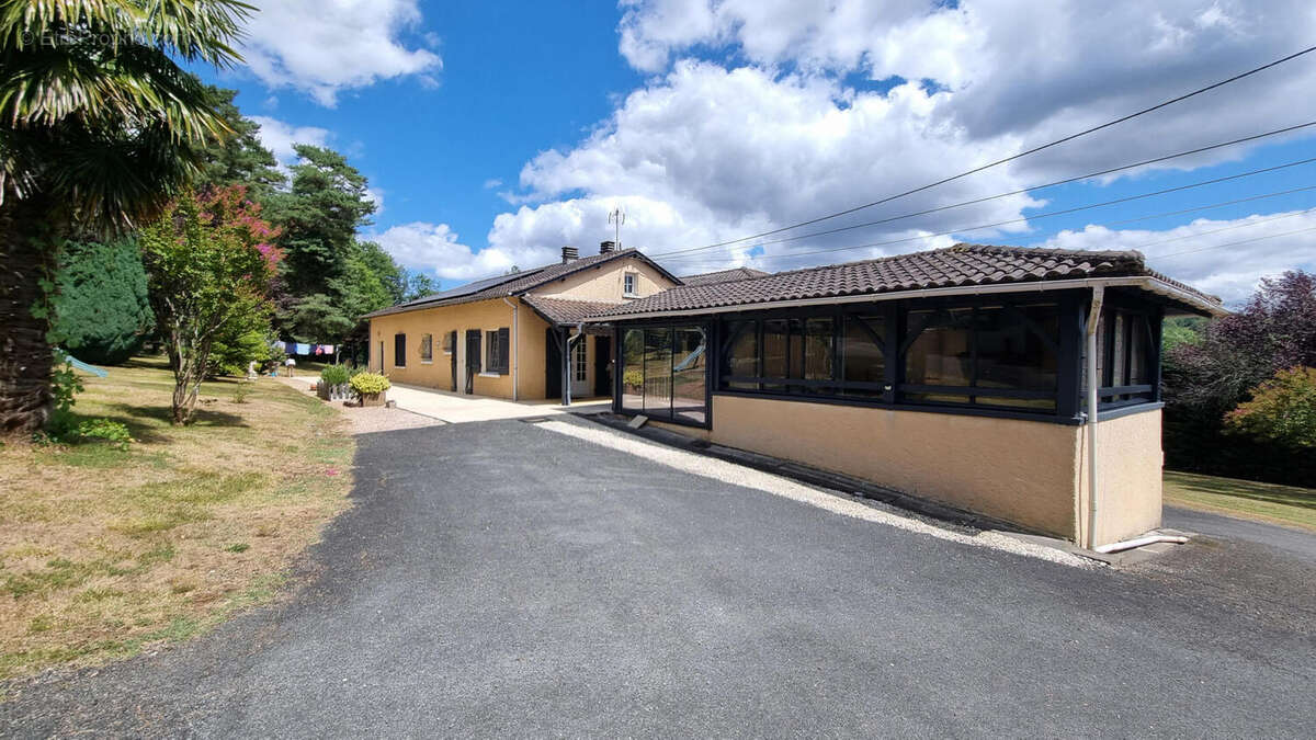 20250722_144912 - Maison à SAINT-MARTIAL-DE-VALETTE