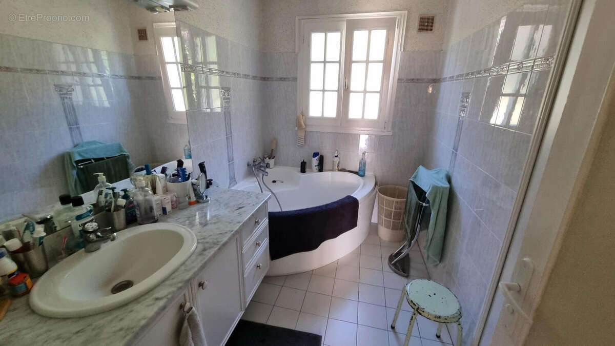 20250725_102556 - Maison à SAINT-MARTIAL-DE-VALETTE