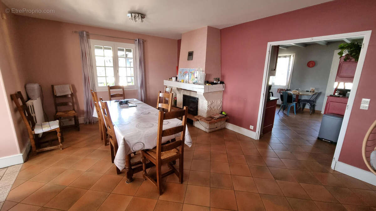 20250725_102858 - Maison à SAINT-MARTIAL-DE-VALETTE