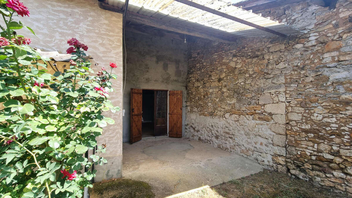 20250719_142109 - Copie - Maison à VILLARS